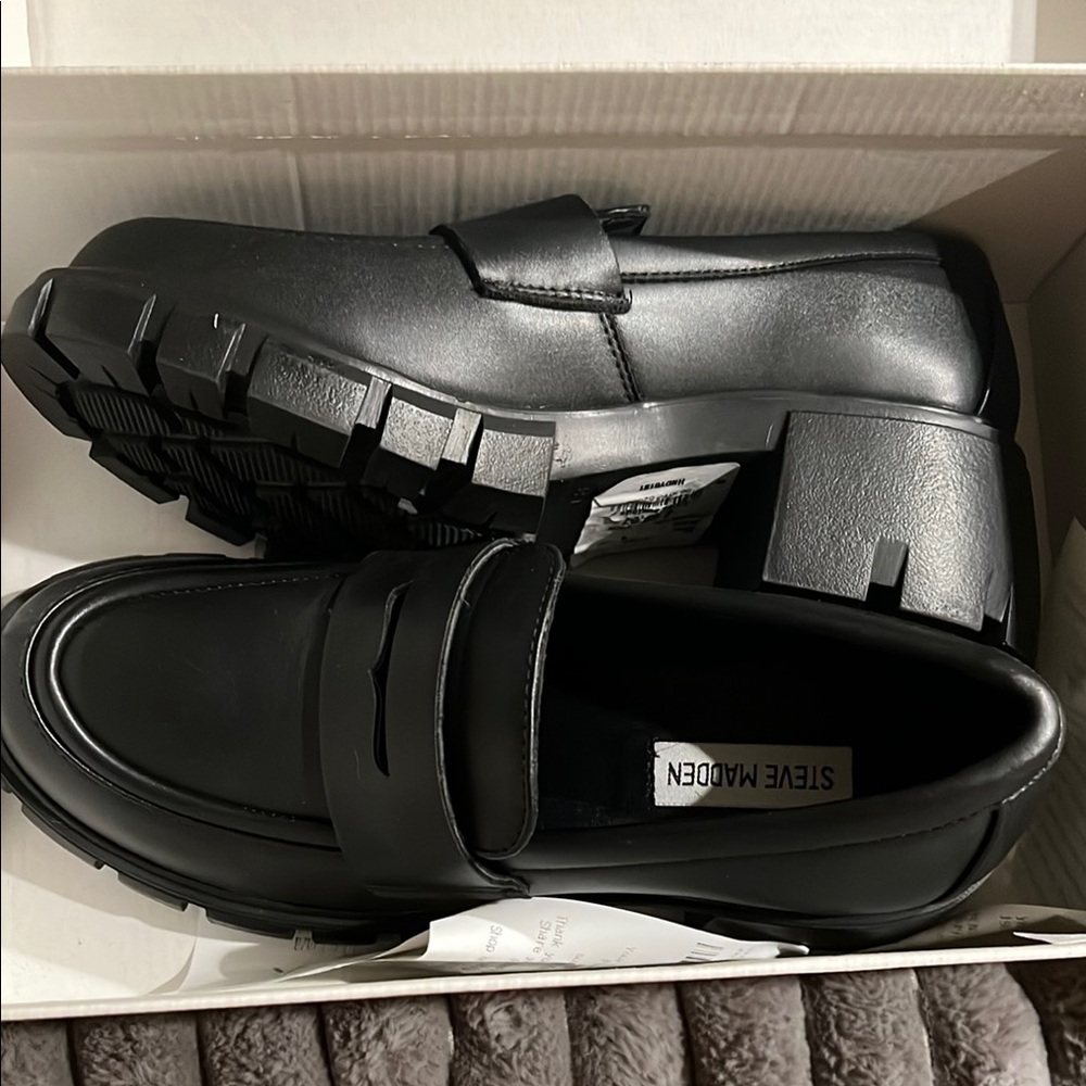 Steve Madden Black Loafers Slip-Ons